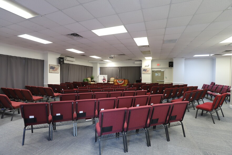 More Photos Of 23352 NW 186th Ave, High Springs Storefront Retail Office For Lease