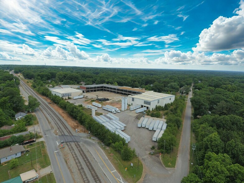 Primary Photo Of 4 Sixth St, Griffin Manufacturing For Sale