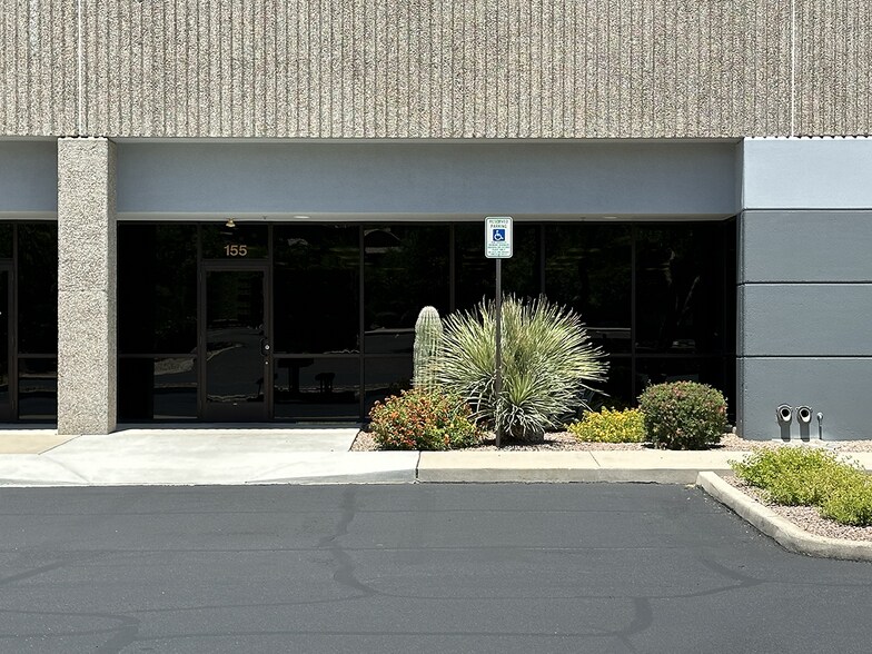 More Photos Of 10861 N Mavinee Dr, Oro Valley Light Manufacturing For Lease