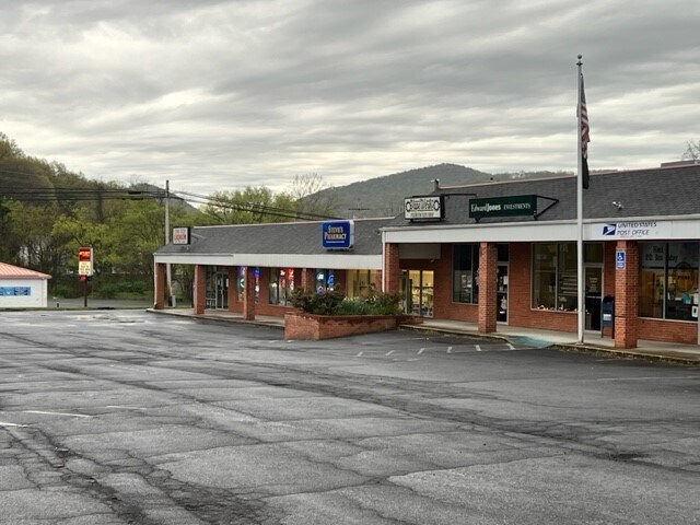 More Photos Of 16107-16115 McMullen Hwy SW, Cumberland General Retail For Lease