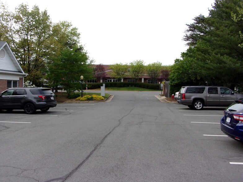More Photos Of 45571-45595 Shepard Dr, Sterling Medical For Lease