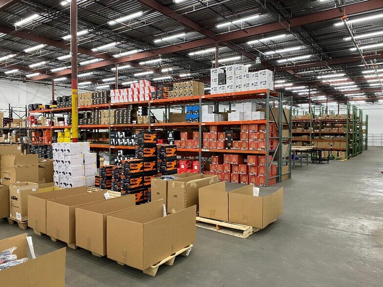 More Photos Of 1545 Hansford St, Charleston Light Distribution For Sale