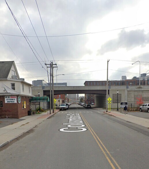 More Photos Of 609 Columbia St, Utica Freestanding For Lease
