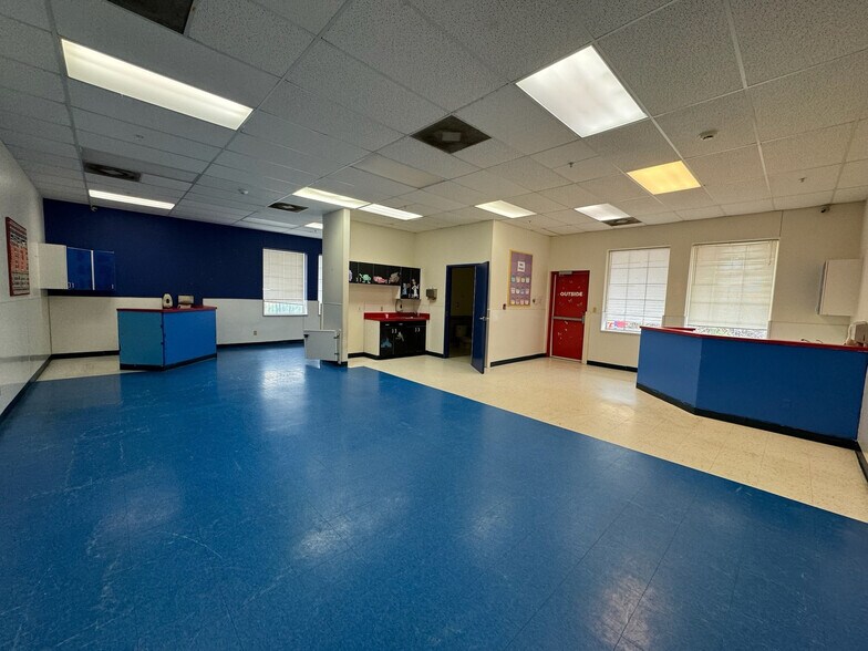 More Photos Of 13601 Riverport Dr, Maryland Heights Daycare Center For Sale