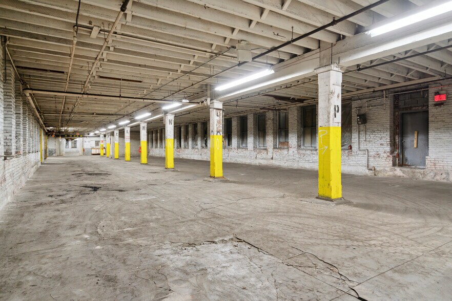More Photos Of 2916 Weikel St, Philadelphia Warehouse For Sale