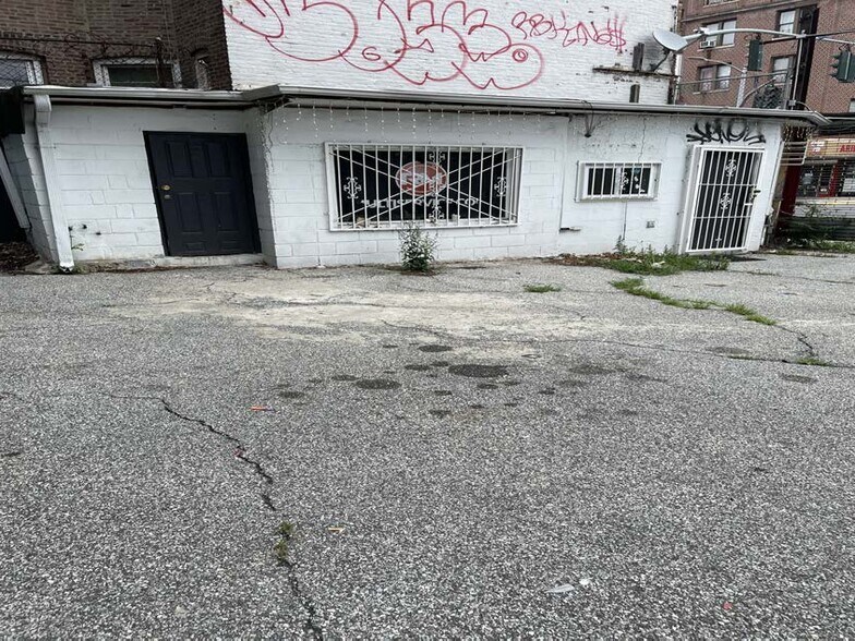 Primary Photo Of 629 S Broadway, Yonkers Land For Sale