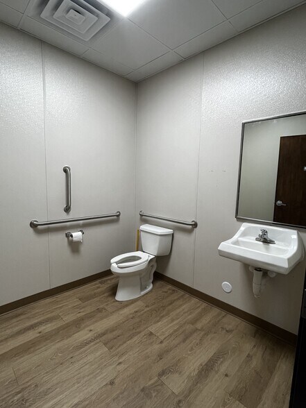 More Photos Of 159 2nd Ave SE, Perham Storefront Retail Office For Sale