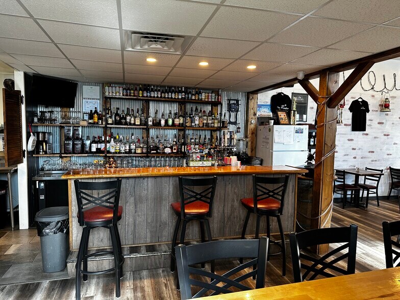 More Photos Of 500 Main St, Webster Restaurant For Sale