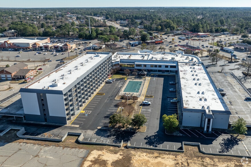 More Photos Of 1707 Owen Dr, Fayetteville Apartments For Lease