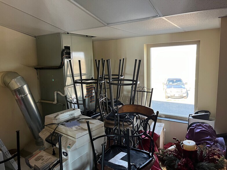 More Photos Of 8011 Keene Rd, West Richland General Retail For Lease