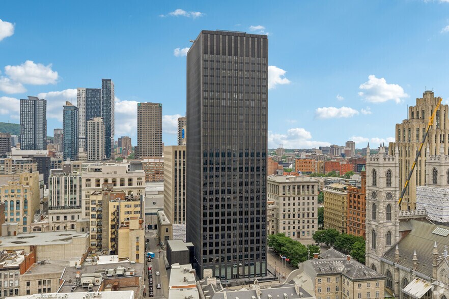 More Photos Of 500 Pl D'armes, Montréal Office For Lease