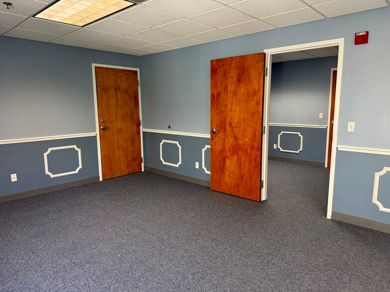 More Photos Of 5509 Grand Blvd, New Port Richey Office For Lease