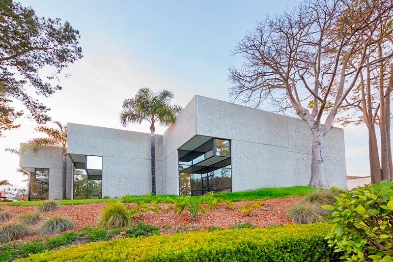 More Photos Of 1120 Sycamore Ave, Vista Light Manufacturing For Lease