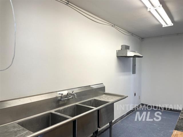 More Photos Of 14463 Airbase Rd, Mountain Home Freestanding For Sale