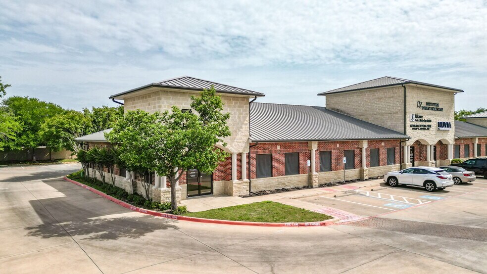 More Photos Of 1141 Keller Pky, Keller Medical For Lease