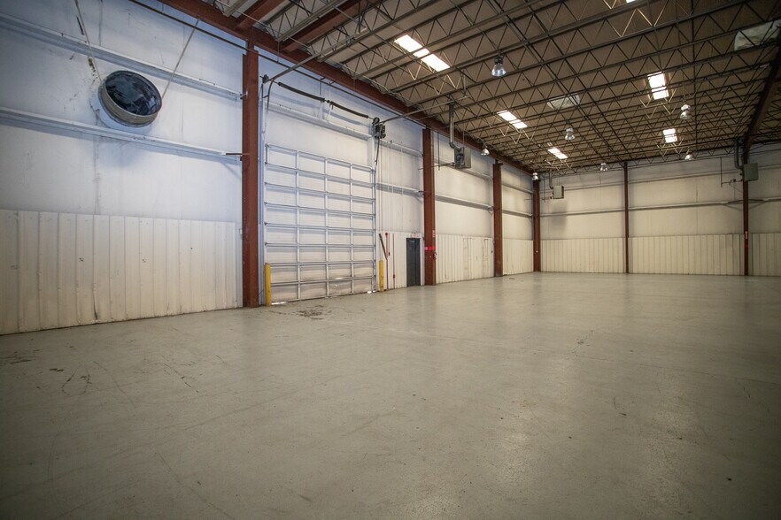 More Photos Of 80 American Wy, Natural Bridge Station Industrial For Lease