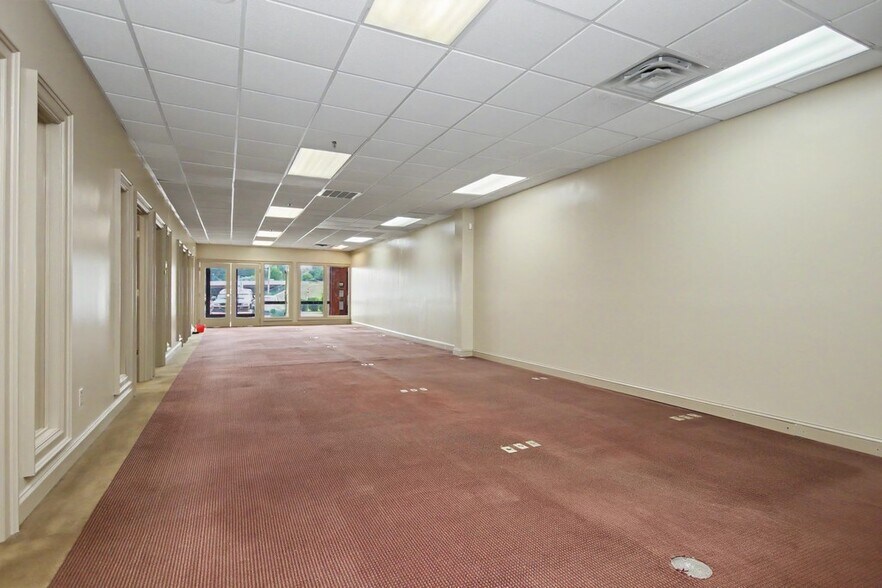 More Photos Of 5020 Route 9W, Newburgh Office For Lease