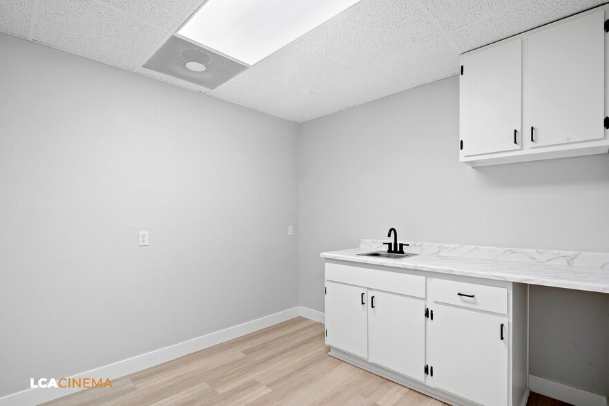 More Photos Of 901 34th St, Bakersfield Medical For Sale