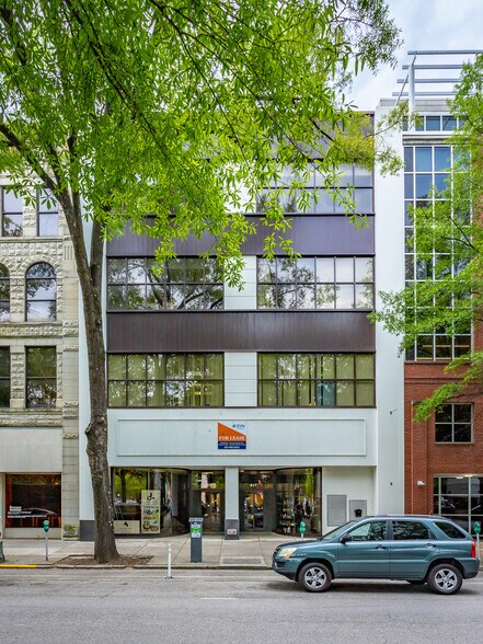 More Photos Of 817 Broad St, Chattanooga Loft Creative Space For Lease