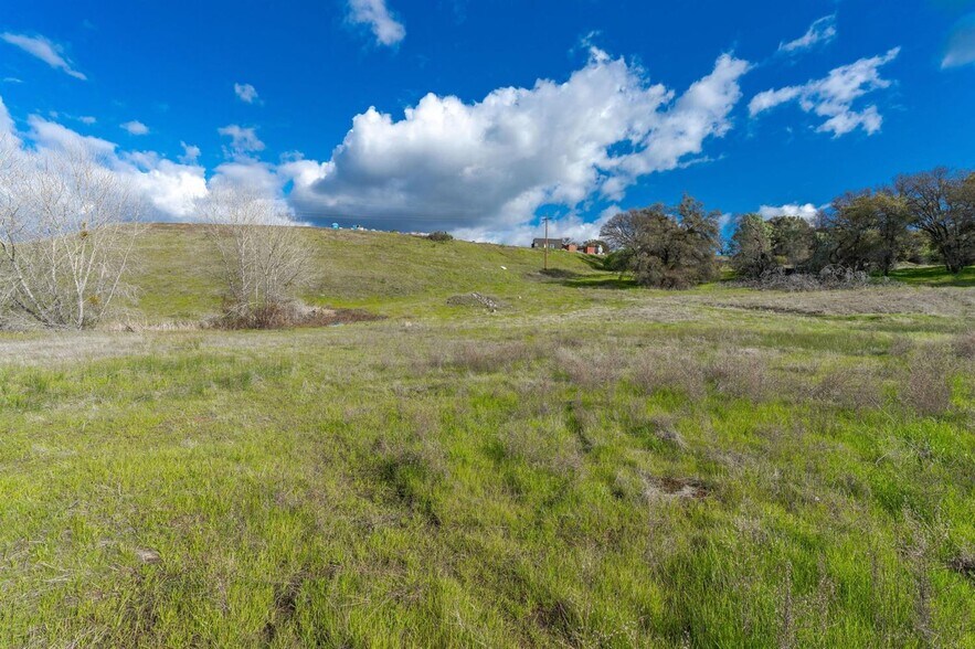 More Photos Of Ridge Road, Sutter Creek Land For Sale