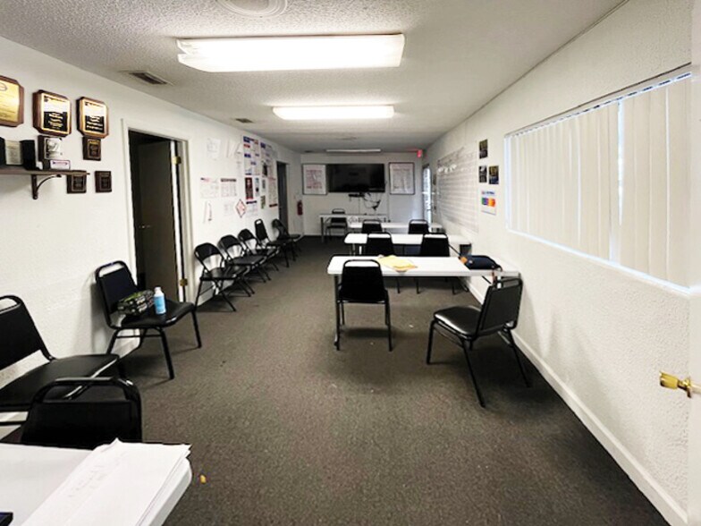 More Photos Of 4515 Curry Ford Rd, Orlando Office For Sale