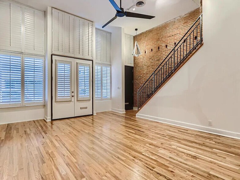 More Photos Of 1748-1750 Blake Street, Denver Flex For Sale