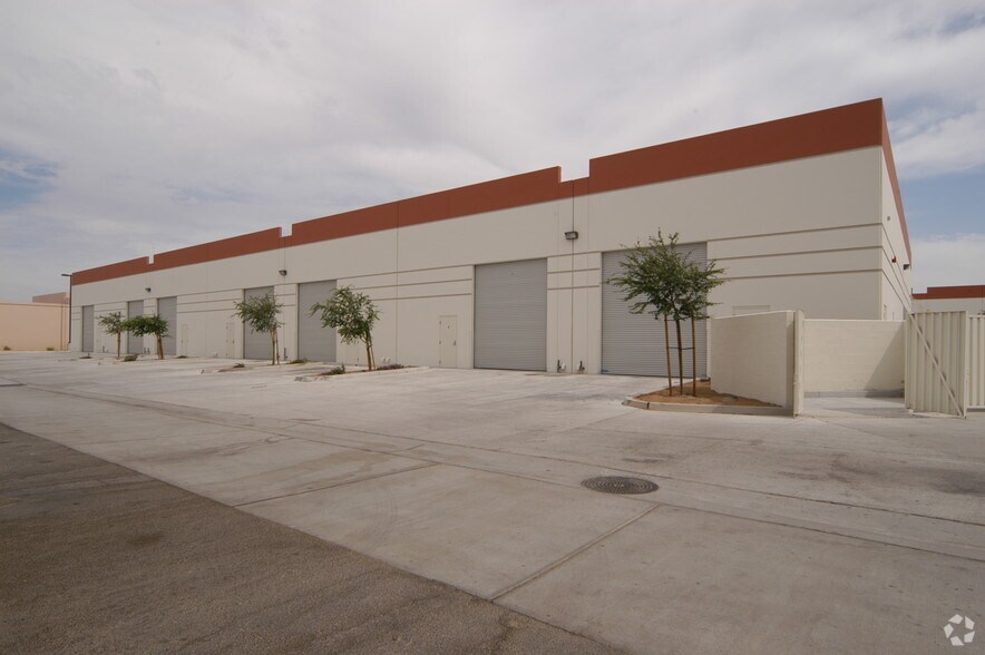 More Photos Of 45090 Golf Center Pky, Indio Warehouse For Sale