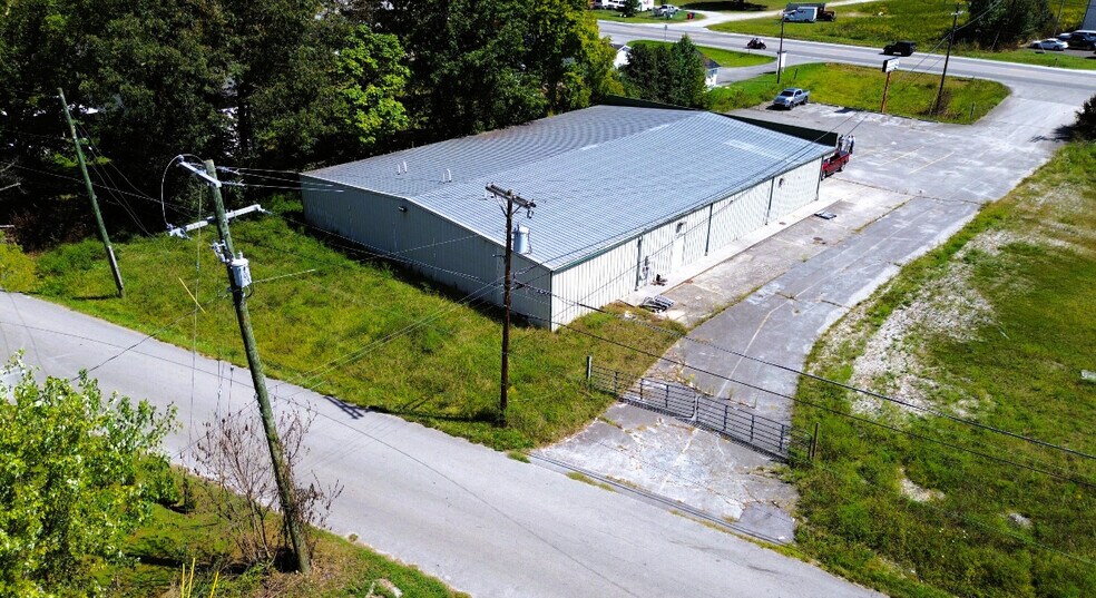 More Photos Of 645 Lily School Rd, Lily General Retail For Sale