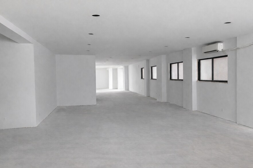 More Photos Of 4530 11th St, Long Island City Loft Creative Space For Lease