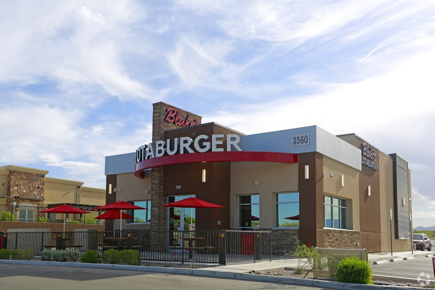 Primary Photo Of 3560 N Craycroft Rd, Tucson Fast Food For Lease