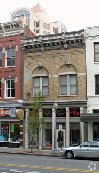 Primary Photo Of 22 Campbell Ave SE, Roanoke Storefront Retail Residential For Lease
