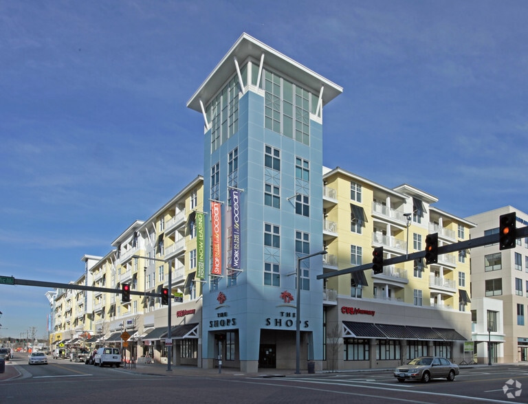 More Photos Of 300 32nd St, Virginia Beach Office For Lease