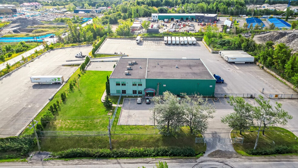 More Photos Of 500 Montée Labossière, Vaudreuil-dorion Service For Sale