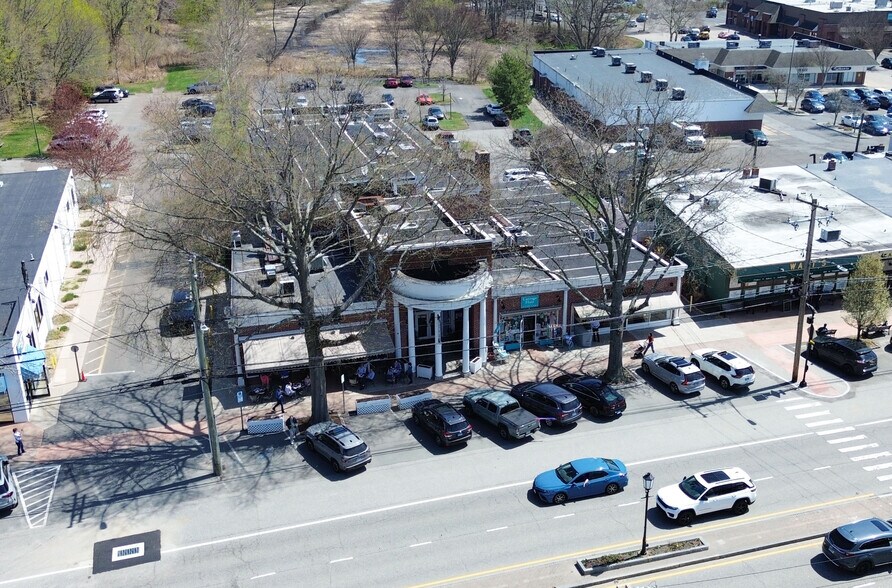 More Photos Of 162-170 Main St, Old Saybrook Storefront Retail Office For Lease
