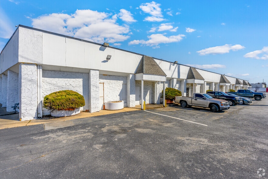 More Photos Of 1129-1199 Willingham Dr, East Point Warehouse For Lease