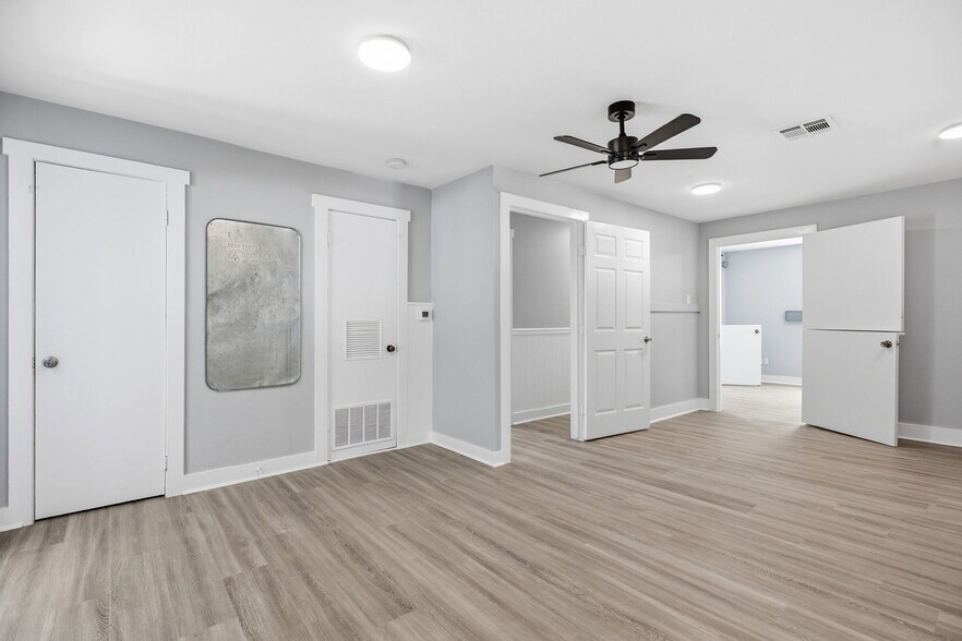 More Photos Of 208 E Hwy 79 St, Hutto Daycare Center For Lease