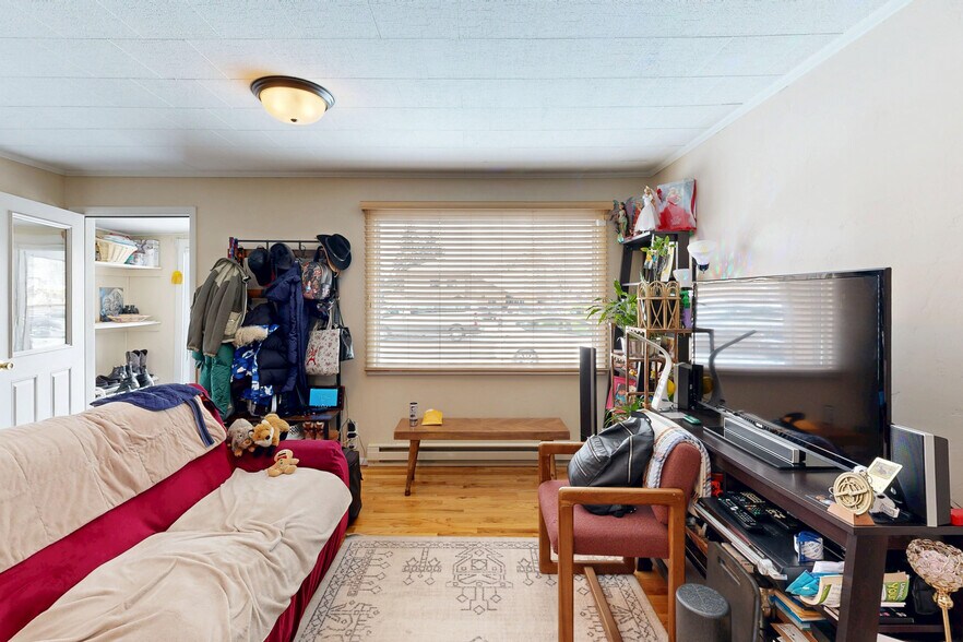 More Photos Of 110 S Willow St, Jackson Apartments For Sale