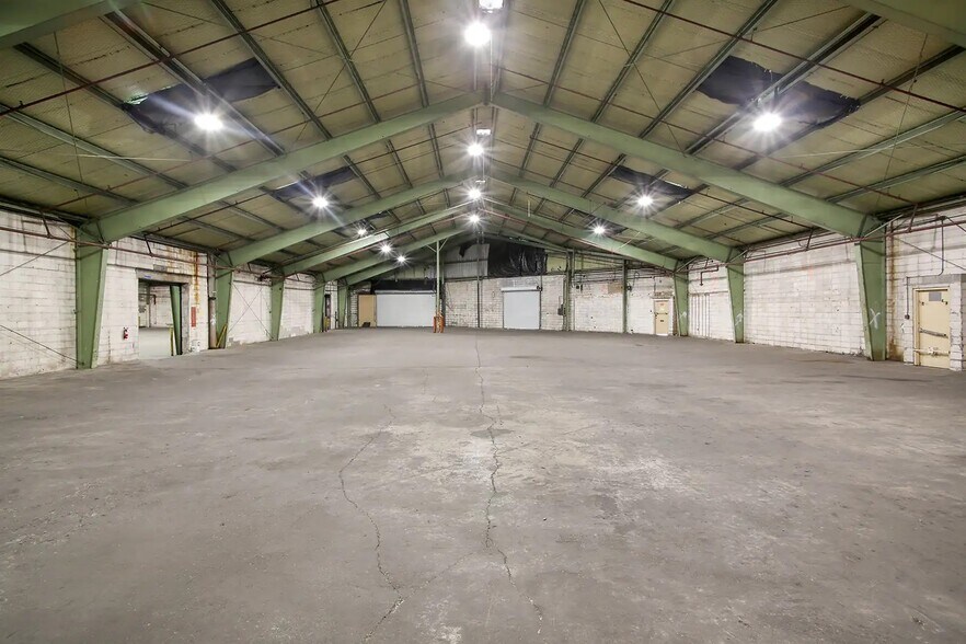 More Photos Of 2123 Tchoupitoulas St, New Orleans Warehouse For Sale