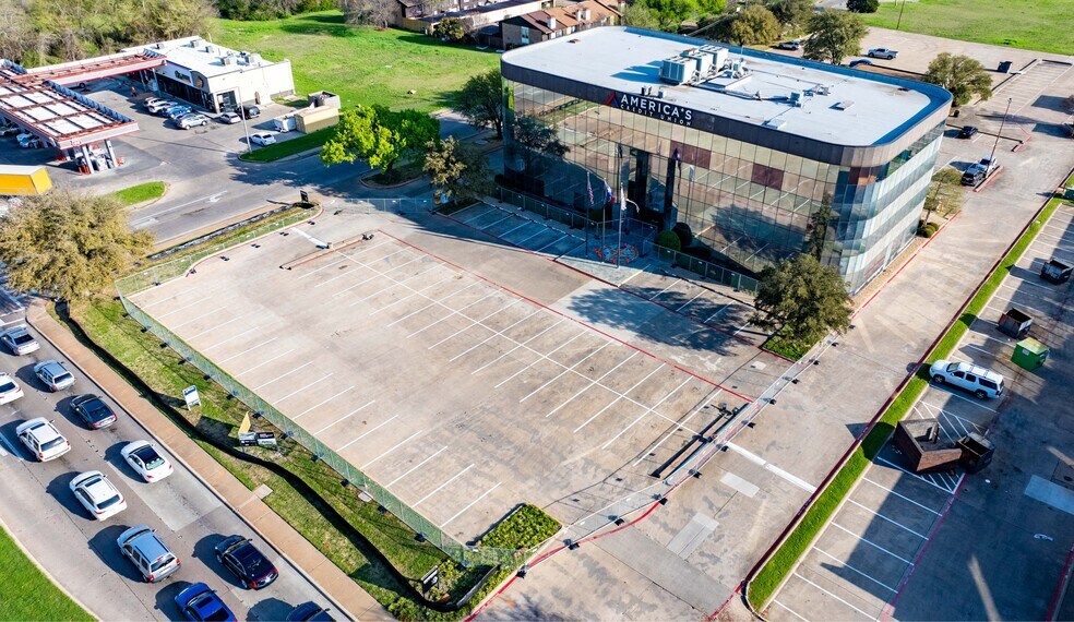 More Photos Of 3200 W Pleasant Run Rd, Lancaster General Retail For Lease