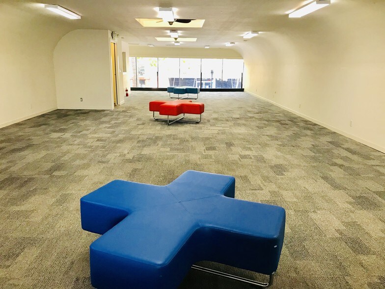 More Photos Of 182 S Murphy Ave, Sunnyvale Storefront Retail Office For Lease