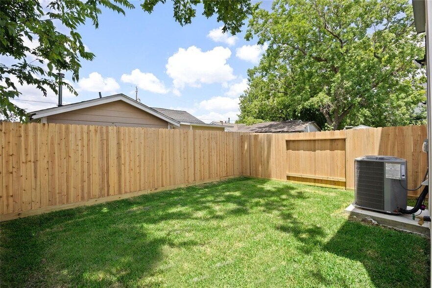 More Photos Of 4117 Kewanee Street #A/B, Houston Apartments For Sale
