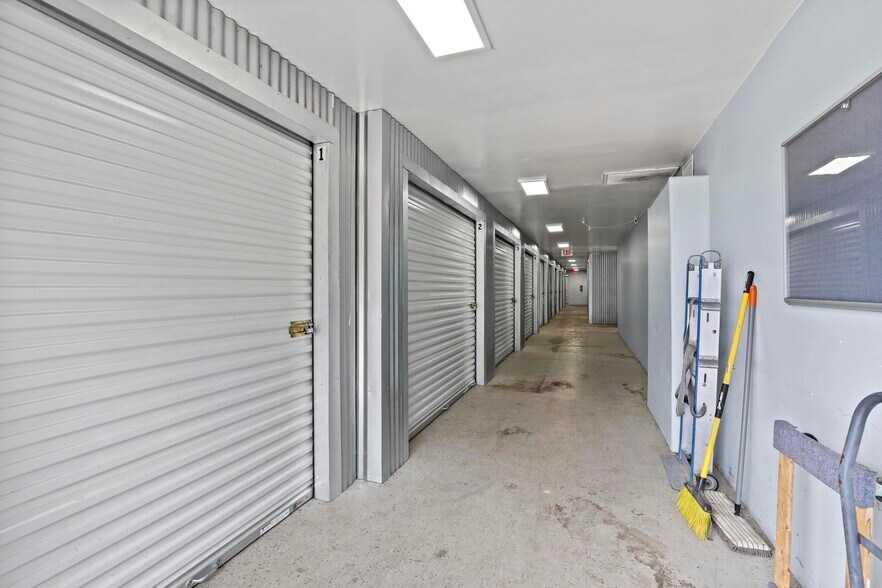 More Photos Of 104 W Phoenix St, Payson Industrial For Sale