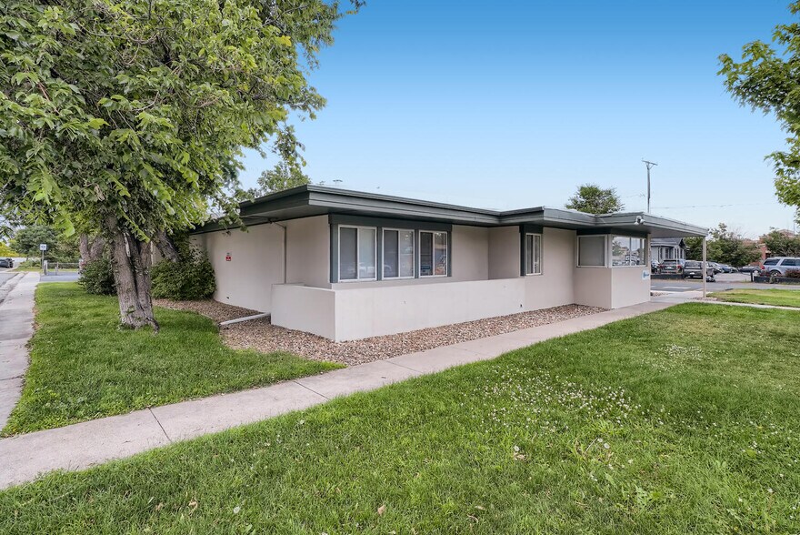More Photos Of 5353 W Colfax Ave, Denver Office For Sale
