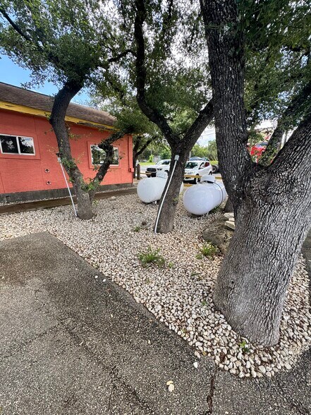More Photos Of 916 E Borgfeld Dr, San Antonio Land For Sale