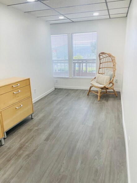 More Photos Of 7183-7189 Navajo Rd, San Diego Office For Lease