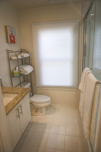More Photos Of 1030 G St, Napa Apartments For Sale