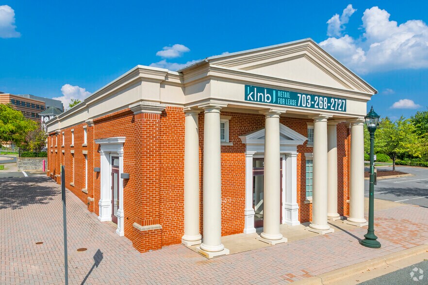 More Photos Of 9700-9761 Traville Gateway Dr, Rockville Unknown For Lease