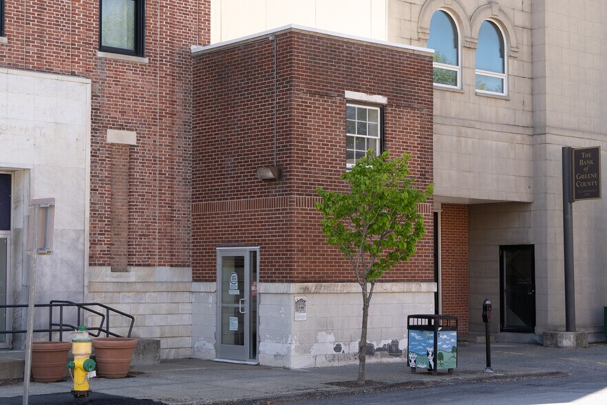 More Photos Of 335 Main St, Catskill Office For Lease