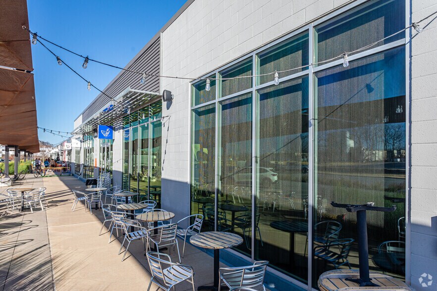 More Photos Of 801 SE 8th St, Bentonville General Retail For Lease