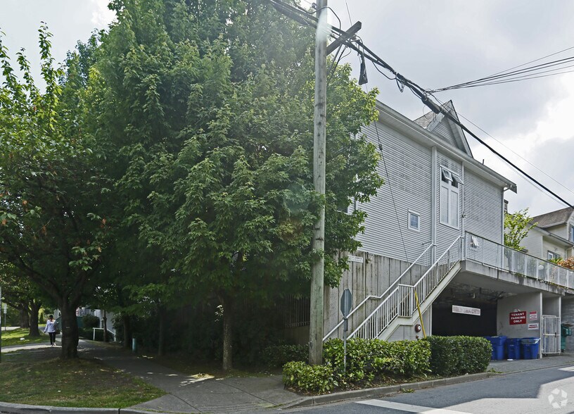 More Photos Of 2340-2350 St. Johns St, Port Moody Storefront Retail Residential For Lease